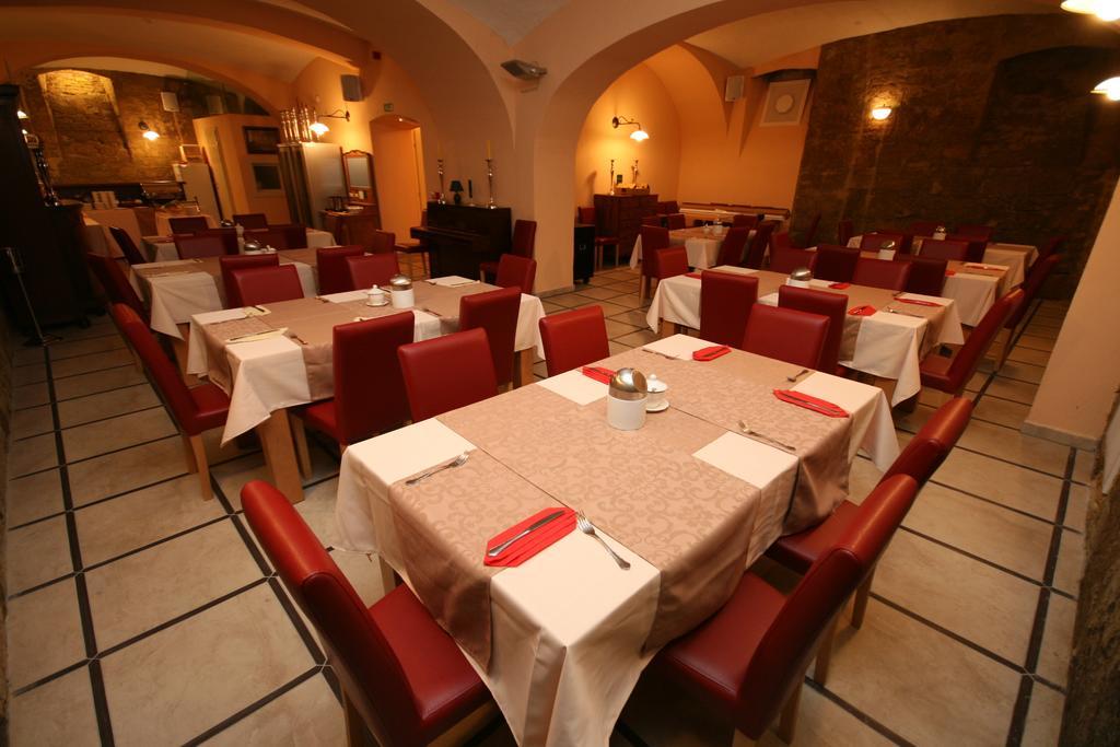 Hotel Park Птуй Екстериор снимка