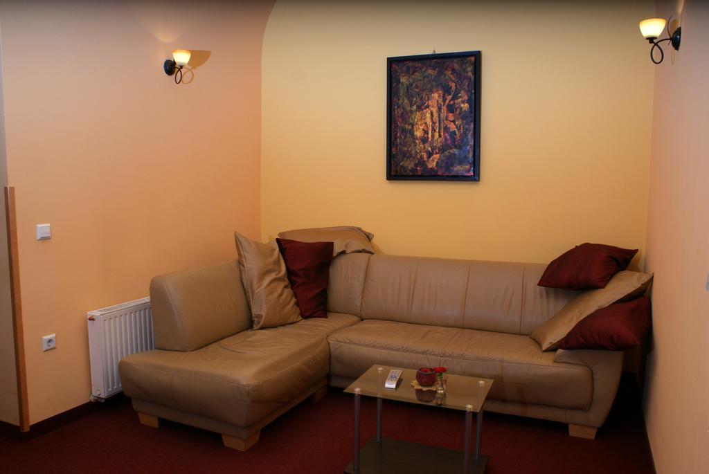 Hotel Park Птуй Екстериор снимка