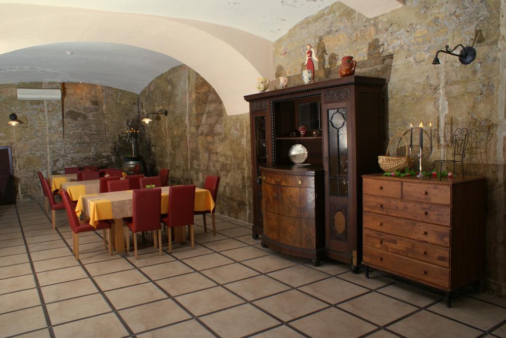 Hotel Park Птуй Екстериор снимка