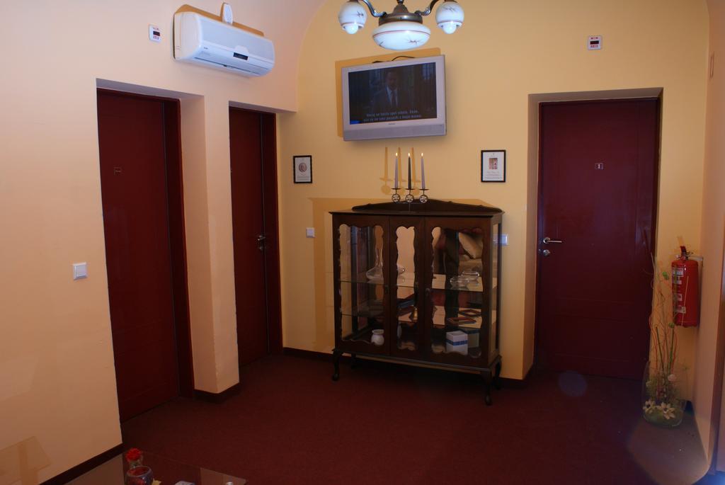 Hotel Park Птуй Екстериор снимка