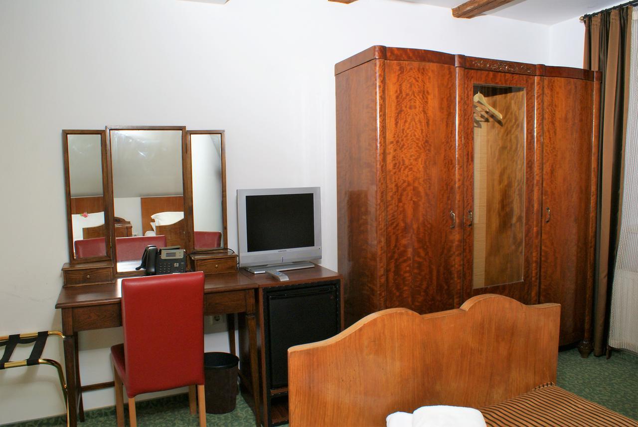Hotel Park Птуй Екстериор снимка