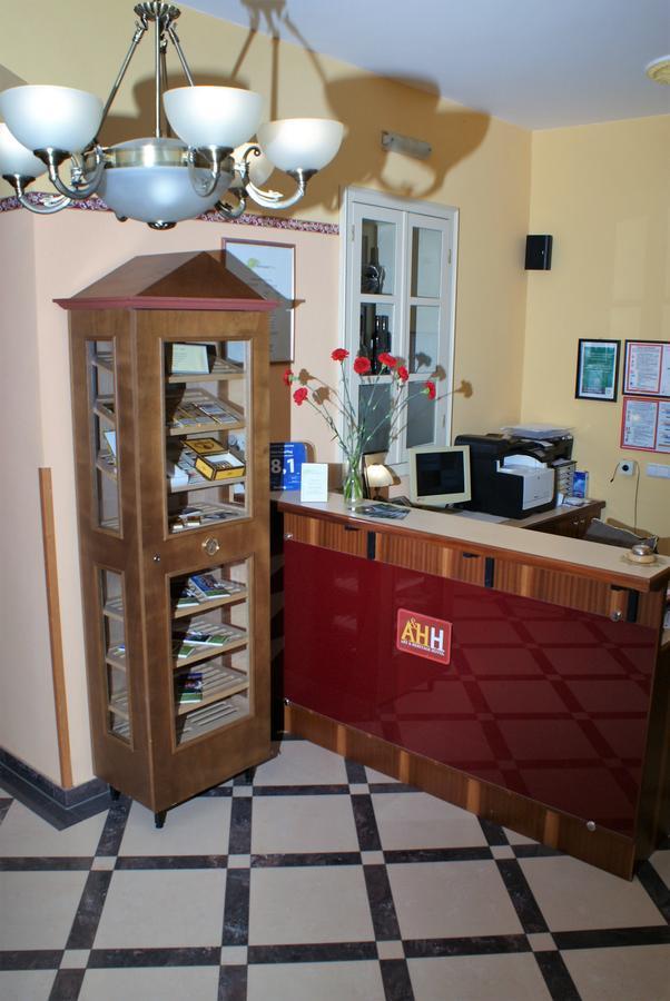 Hotel Park Птуй Екстериор снимка
